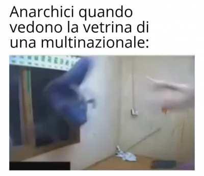 Letteralmente ogni anarchico