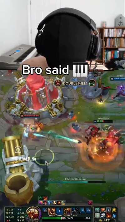 Bro emoted irl mid game 