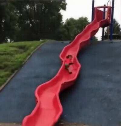 Aparatură avort la 64 luni