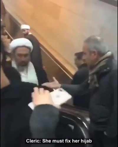 Protests in Iran are now spreading like wildfire. Many women are recording themselves walking through city centers without Hijab. Stand up for your rights women, down with the oppressors! We're with you!