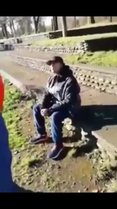 No voy a robarte pero voy a mearte. 