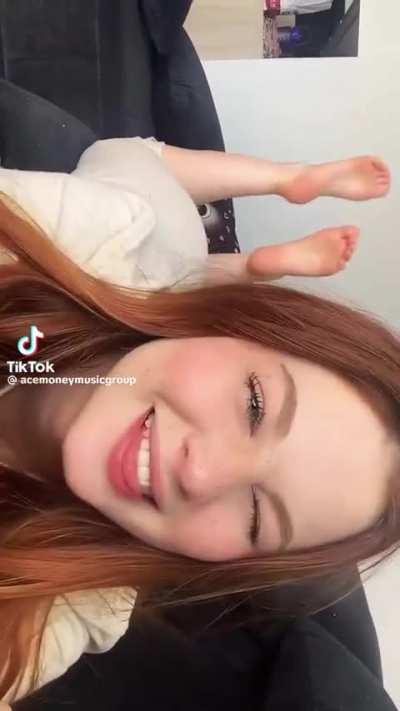 Such a sexy Redhead in the pose 