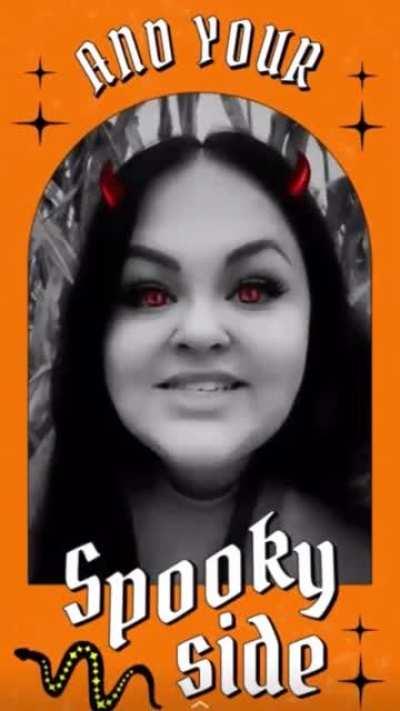 Snapchat Halloween message features Vamp Anthem! 🧛🏼‍♀️