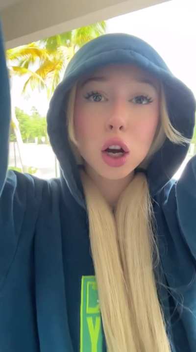 I love acting innocent while I show off out of balcony 18f