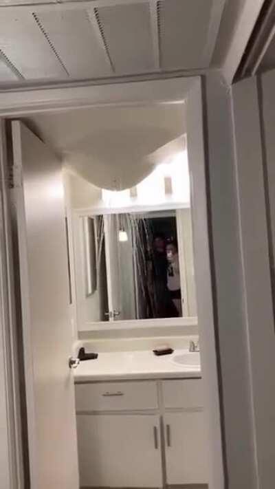 Oh no! That’s not rain water 💦... 😱