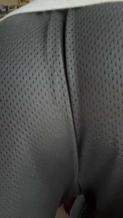 My butt is making noise again