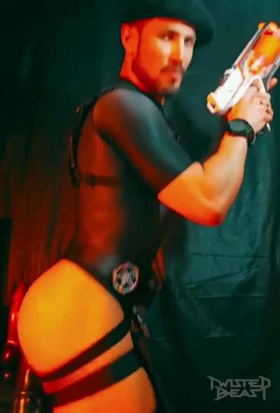 New Pistol Vid Just Dropped In…