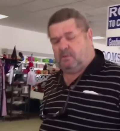 Racist man disrespects and insults Hispanic women