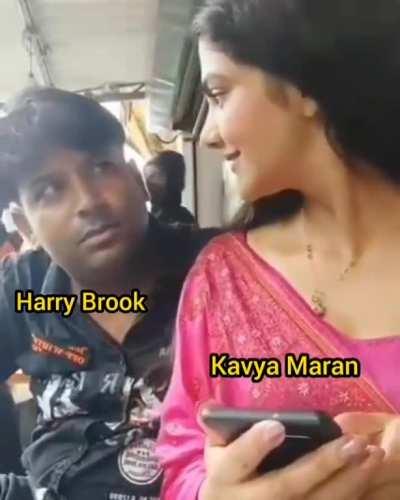 After match Dressing room discussion 🙌🏻.