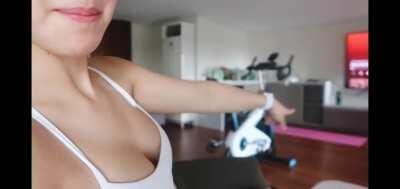 Julia barretto's nice bike