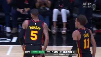 [Highlight] Young makes it a 5 point lead with the floater