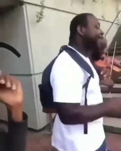 Sorry it's shaky, but cam guy was vibing