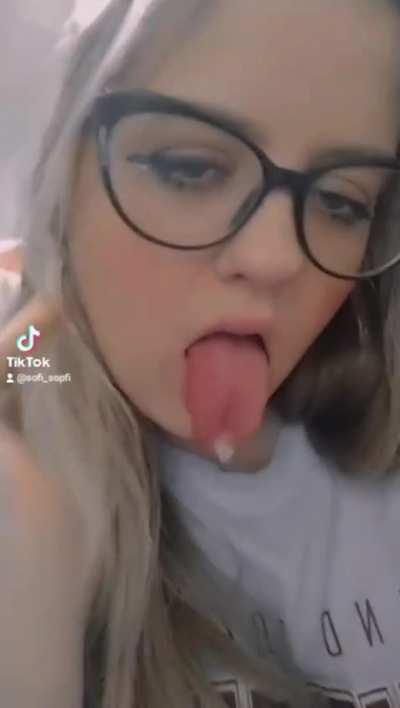 when you fuck my pussy i will do ahegao. then you can't wait any longer and want to empty your balls and shoot cum in my face ahegao