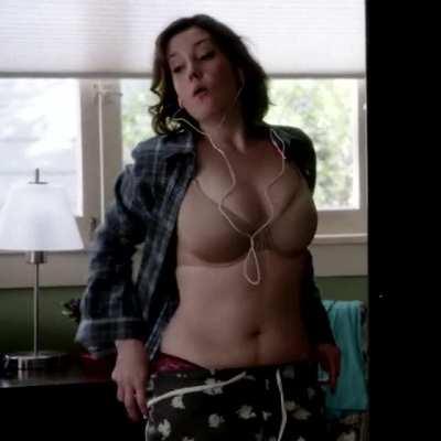 Melanie Lynskey