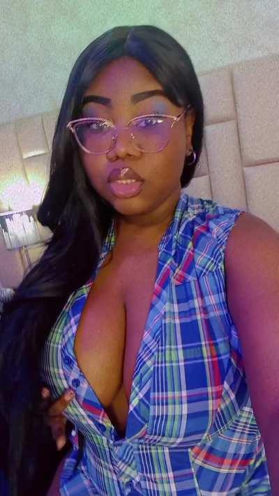 What's on your mind when you see that wild eyes? [Darnellqueen] 🍒