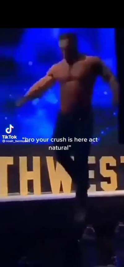 quebrei demais (WHAT IS LOVE?)