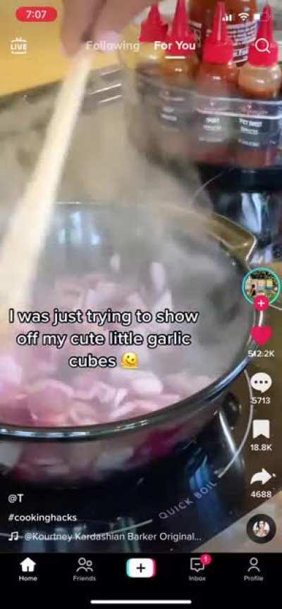 To cook with a glass bowl