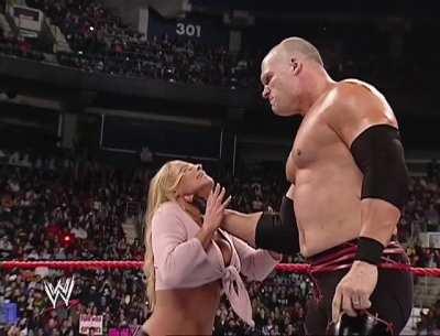 Kane Chokeslams Trish Stratus to Hell