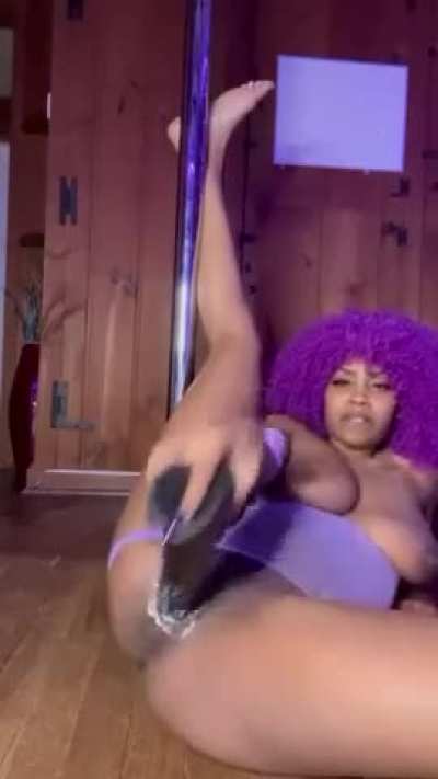 Ebony & her big black dildo 