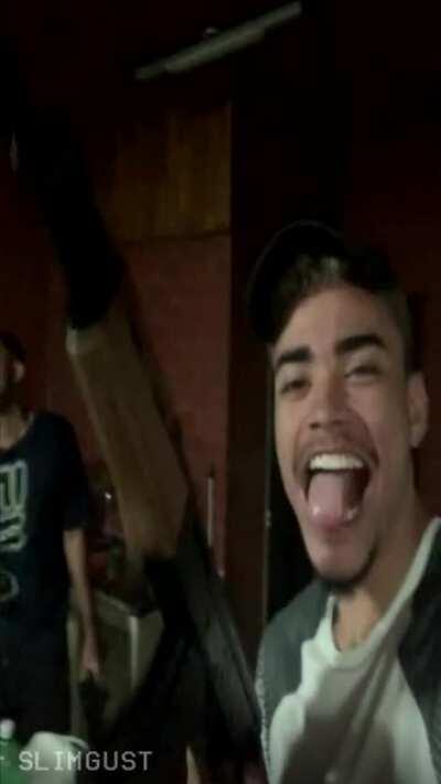 COMO VC É DE ACORDO COM SEU MAIN