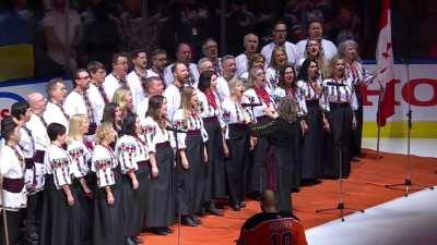 [EDM-WSH] The Vitar Ukrainian Folk Choir performs the Canadian National Anthem in English and Ukrainian prior to the Oilers-Capitals game