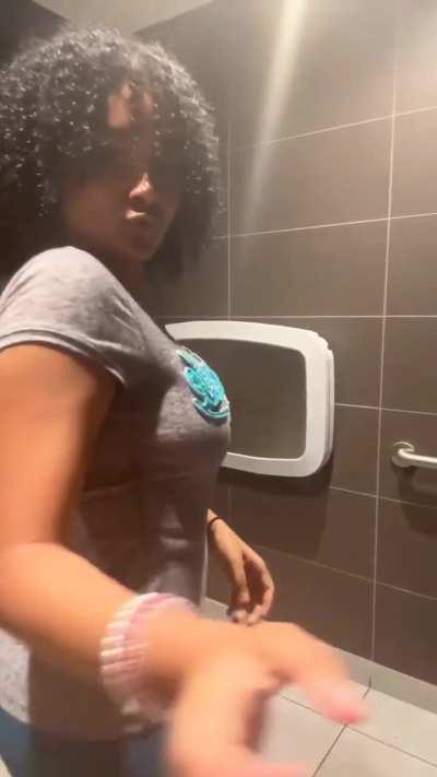 Thick AF 🍑😍🍑