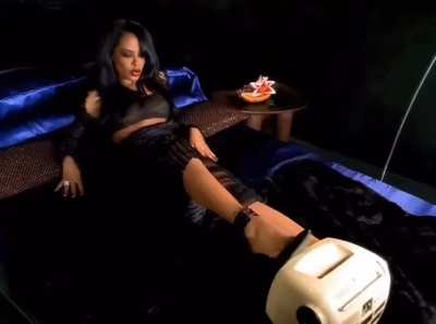 Aaliyah - We Need A Resolution ft Timbaland