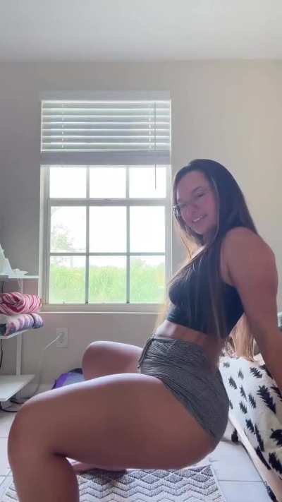 She's a real rider 🥛🍰