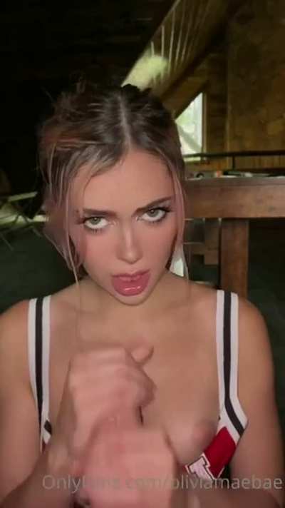 She's so cock drunk😵‍💫😵‍💫