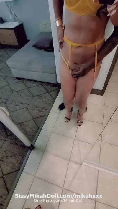 He rubbed my sissy clitty until I dripped juice