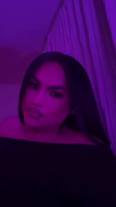 24 non binary for male [nb4m] looking for a good time with a bbc or bwc / have a face pic ready don’t like talking to face less profile!!! 