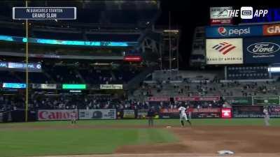 [Highlight] Giancarlo Stanton’s first home run of the year is a 471 foot NO DOUBTER Grand Slam