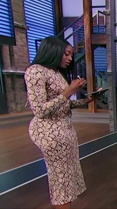 Chiney Ogwumike dump truck 