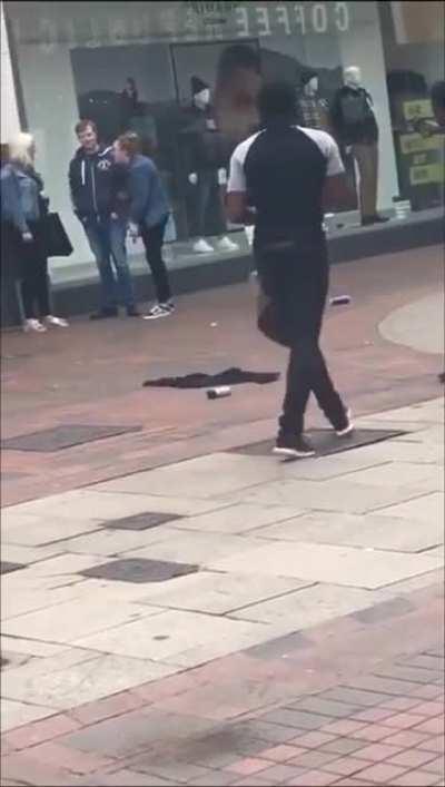 Bodybuilder VS trained fighter. Mad rib fracture or not?