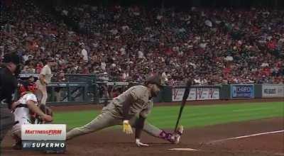 [Highlight] Fernando Tatis somehow avoids getting HBP