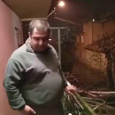 Bruh moment öyle bir andırki mahhalleye ANA canım sıkılıyo diye bağrırsın ve ona biri cevap verir hakketen bölemi oluyo lan bir deneyim sjsjsjsjjsjsjsjsjss