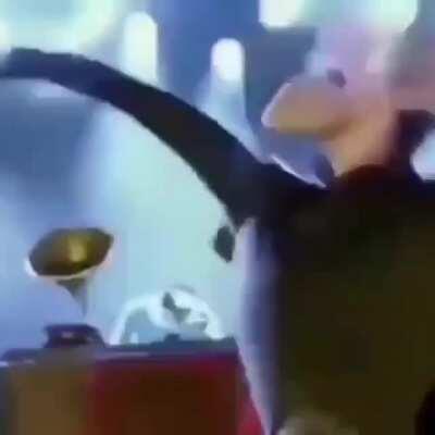 Orochis e sua namorada