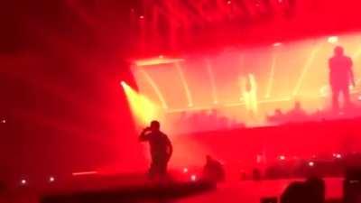 Travis Scott falling over