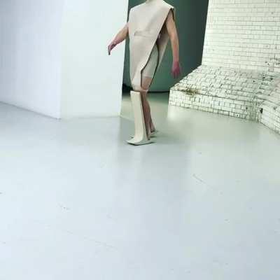 Very fashionable flipflops...