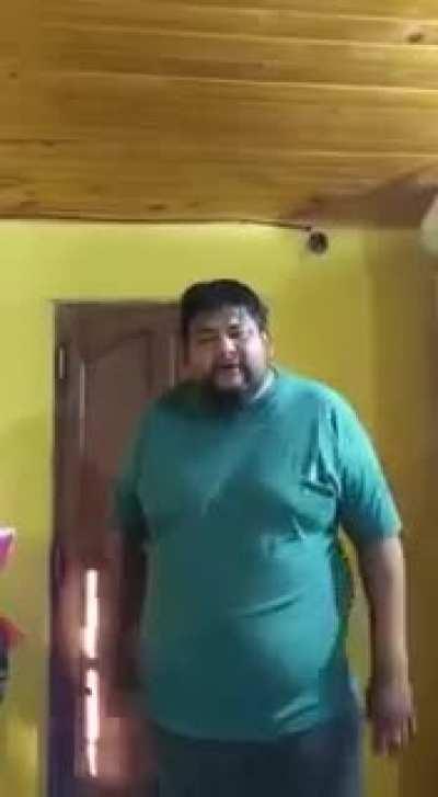 Militante Peronista se queja del precio del Gas y el pan dulce