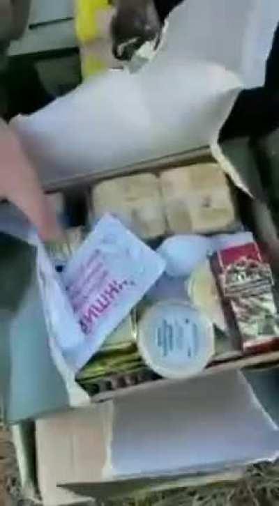 Soldier talks about the precarious situation, the lack of logistics and the lack of basic needs such as food that Russian troops are suffering. referring to expired rations (2015).