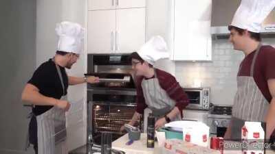 The man who had not four, but five ovens.