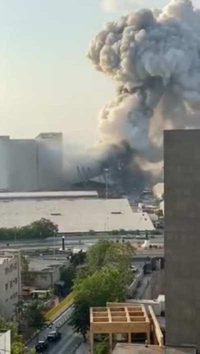 This explosion just happened near us in Beirut... WTF was that