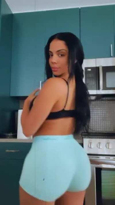 She got that phat punani