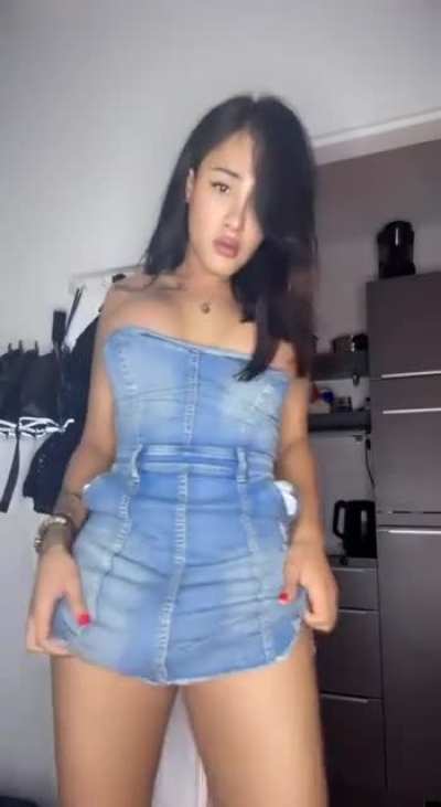 We celebrate the reach of 900K - Thank you. If you have any suggestions for improving this amazing community please send us your thoughts using moderator mail or comment under this post.