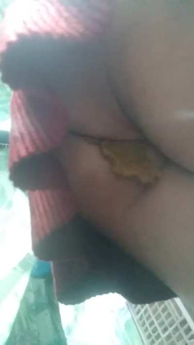 Look under my skirt [F]