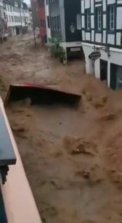 Dumpster people need me!