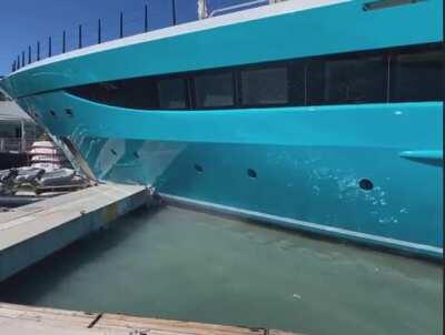 Motor Yacht GO wrecks Sint Maarten Yacht Club’s dock. St. Maarten - 24/02/2021