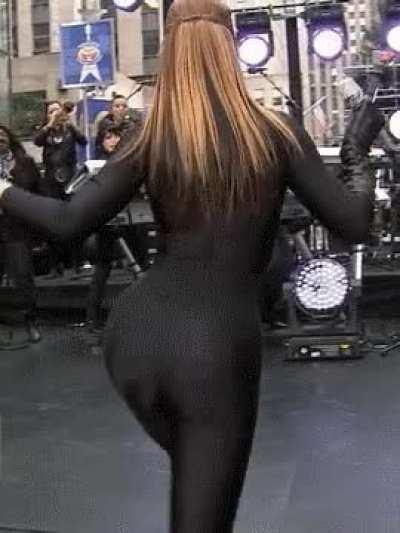 Beyonce ass so big
