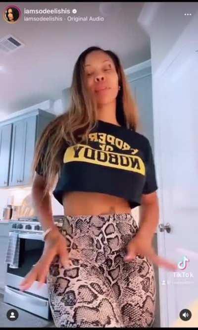 Deelishis @iamsodeelishis